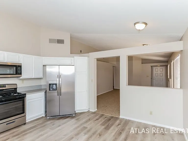 5218 Coral Vine Way — Photo 7