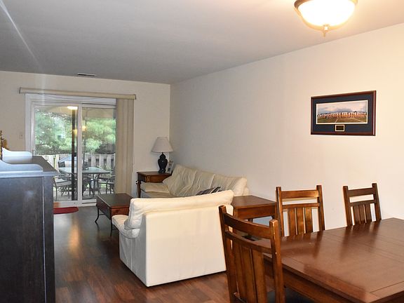 1st Floor Living Space