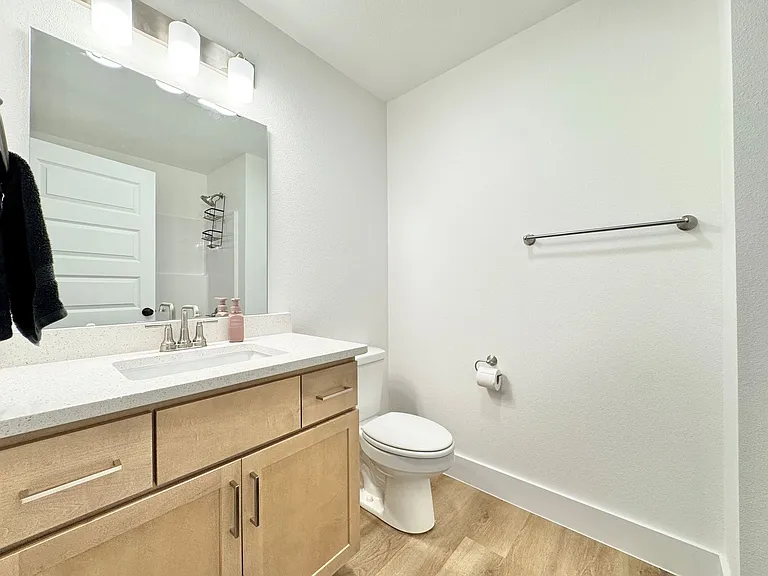 681 Kendra St — Photo 19