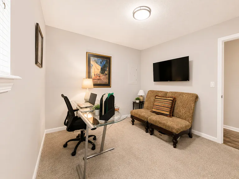 Office/3rd Bedroom