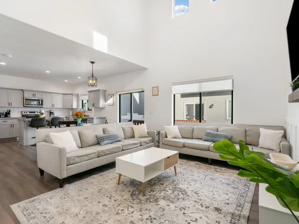 7152 N Brook Rdg #1, Eagle Mountain, UT 84005