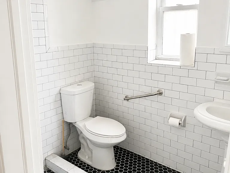 1744 Weeks Ave #1R — Photo 5