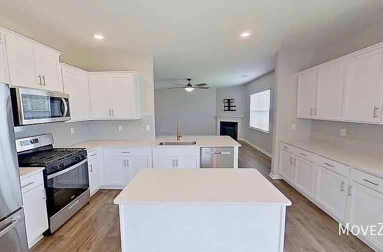 349 Silicon Dr — Photo 36