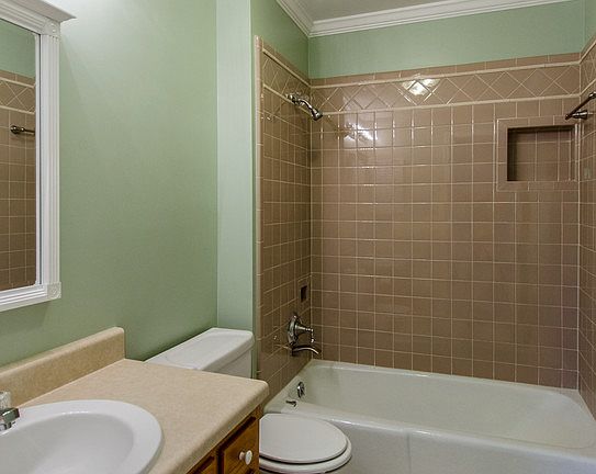 4th image of 322 Westfield Dr