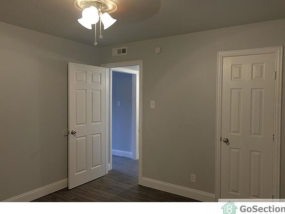 5th image of 1240 W Avenue D