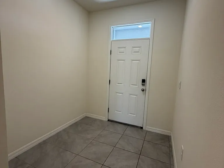 8920 Milestone Dr — Photo 5