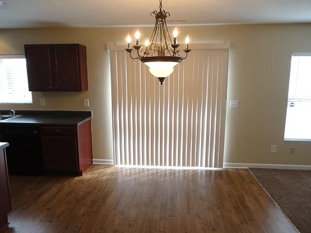 416 Magna Dr — Photo 4