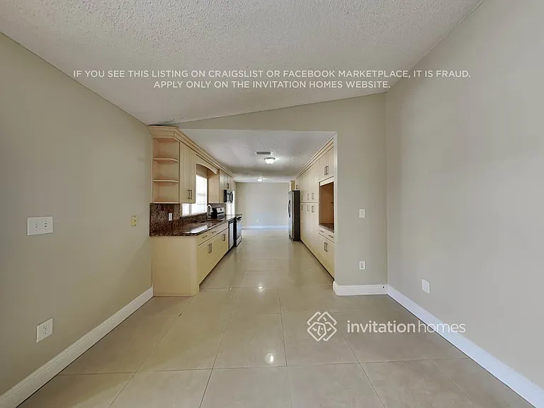 1086 NW 128th Ave — Photo 5