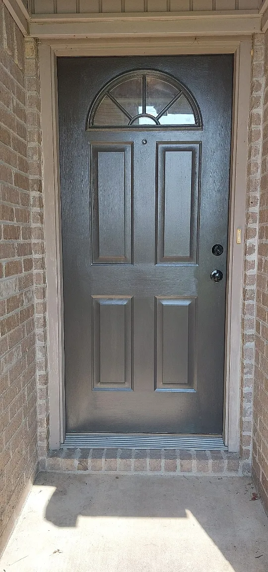 22 Marshall Rd N — Photo 2