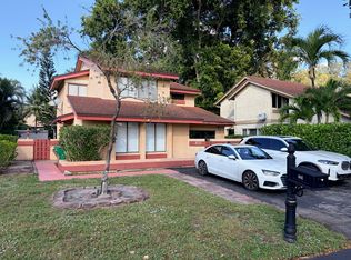 8331 SW 39th Ct, Fort Lauderdale, FL 33328