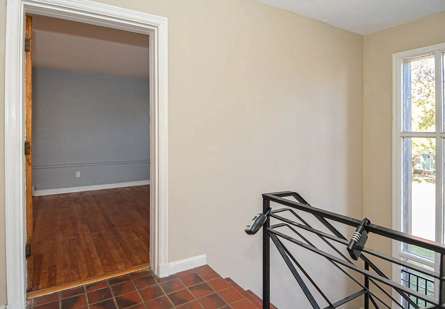 2 bed, 1160 sqft, $1,750 — Photo 2