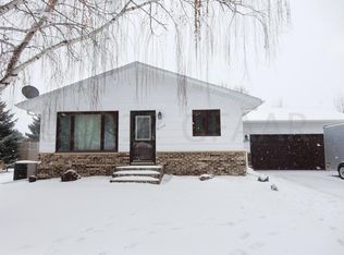 4124 Walnut St, Grand Forks, ND 58201