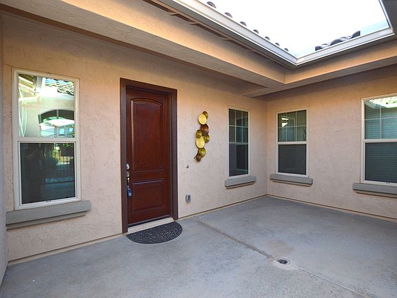 5th image of 3007 E Longhorn Dr