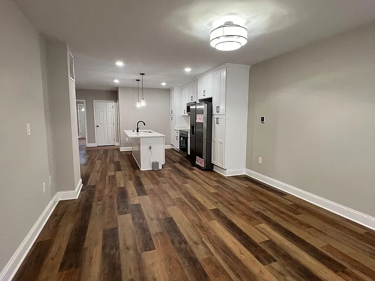 615 N Calhoun St #1 — Photo 2
