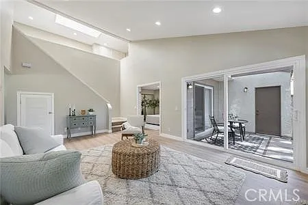 801 Vista Ct — Photo 3