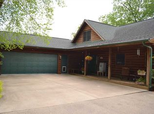 13726 8th St NW, Dyersville, IA 52040