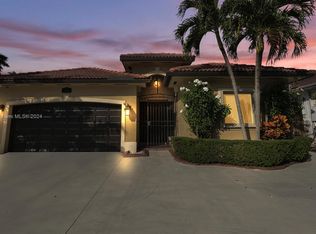 5222 SW 164th Pl, Miami, FL 33185