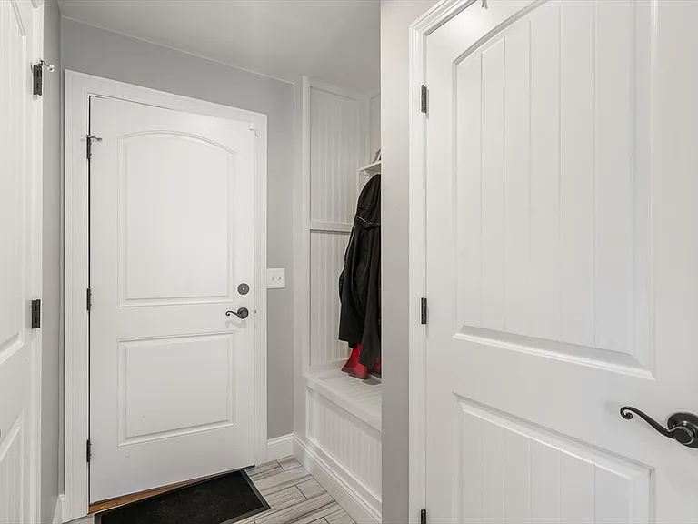 28 Park Ave — Photo 24