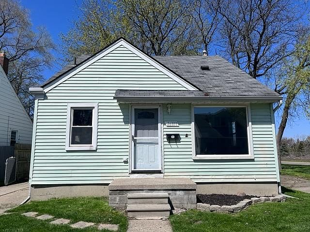1st image of 26851 La Salle St