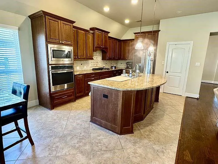 18614 Town Bluff Dr — Photo 16