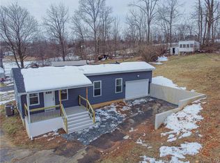 677 Gall Rd, Easton, PA 18040