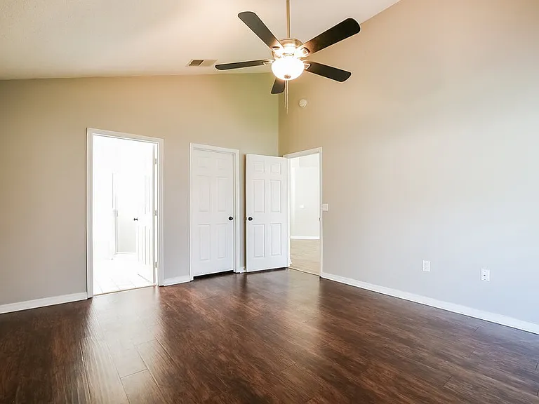 1718 Putney Cir — Photo 10