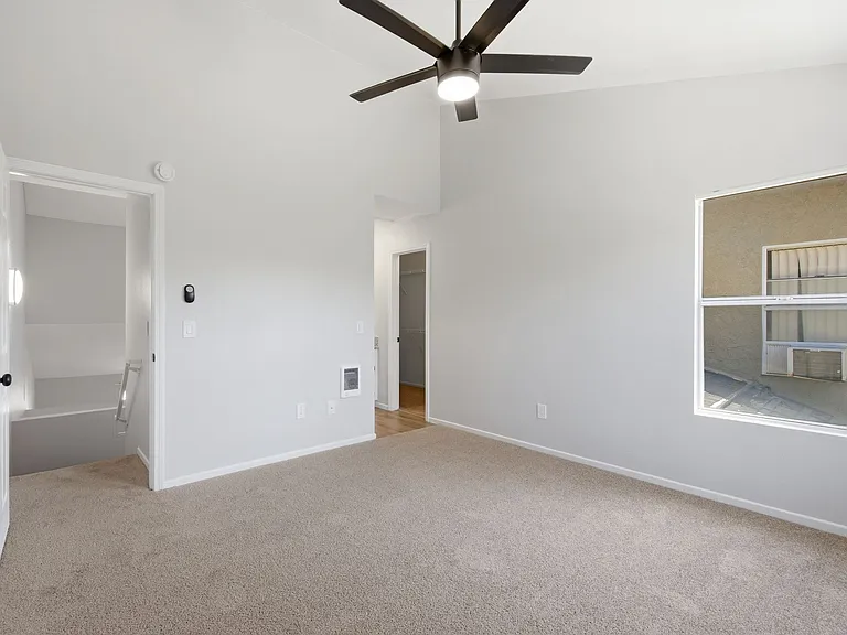 Benchmark Apartments — Photo 30