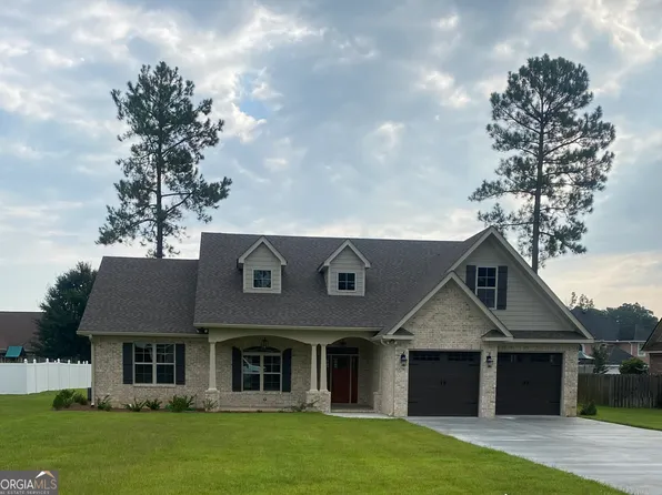 215 Hunters Way, Dublin, GA 31021