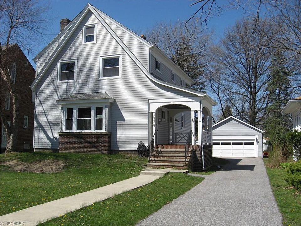 1st image of 1976 E 226th St