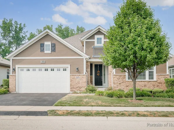 3835 Chesapeake Ln, Naperville, IL 60564