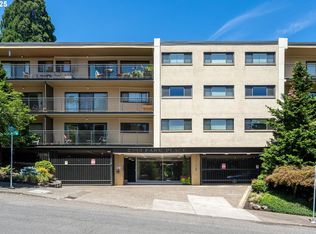 2393 SW Park Pl UNIT 106, Portland, OR 97205