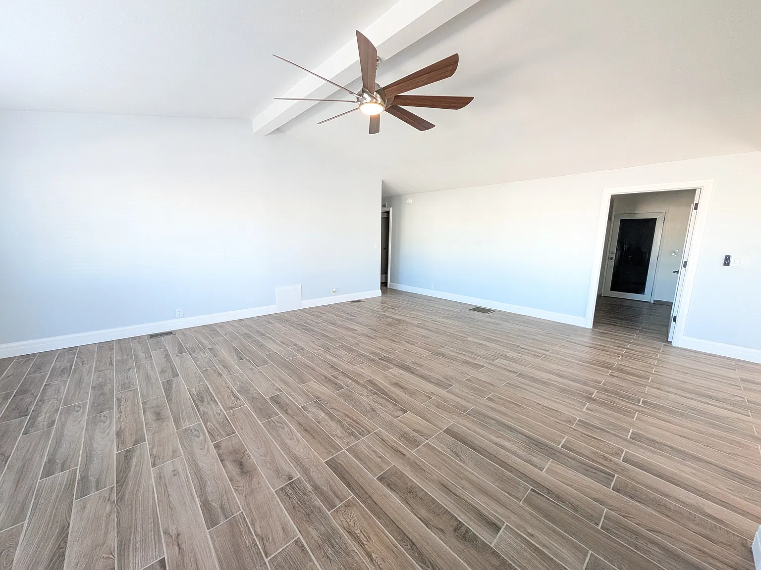 3 bed, 1248 sqft, $2,200 — Photo 2