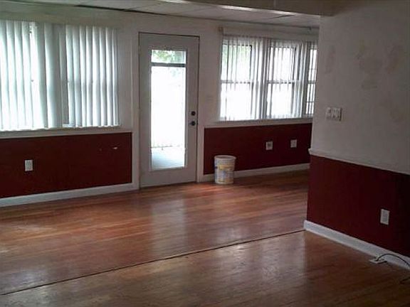 5th image of 26852 Church St