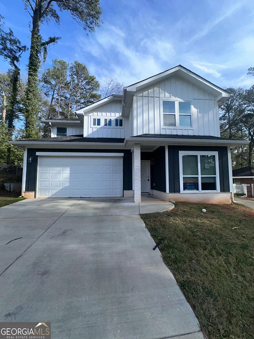 2148 Lilac Ln photo 1