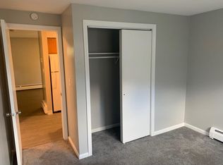 99 Grove Ave, Groton, CT 06340