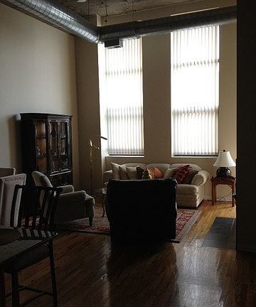 4th image of 758 N Larrabee St APT 207