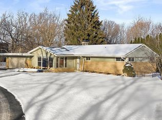 16840 Willow Ridge Ln, Brookfield, WI 53005
