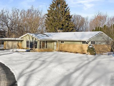 16840 Willow Ridge Ln, Brookfield, WI, 53005