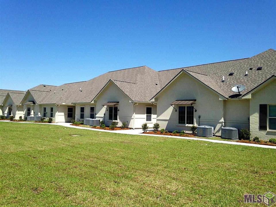 2nd image of 3933 Cypress Hall Dr #Ad