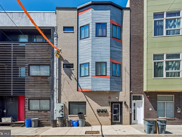 2028 E Fletcher St #1 — Photo 34