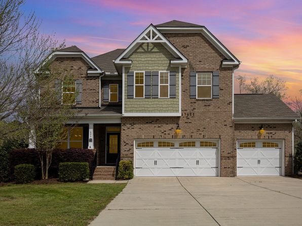 401 Molina Ct, Rolesville, NC 27571