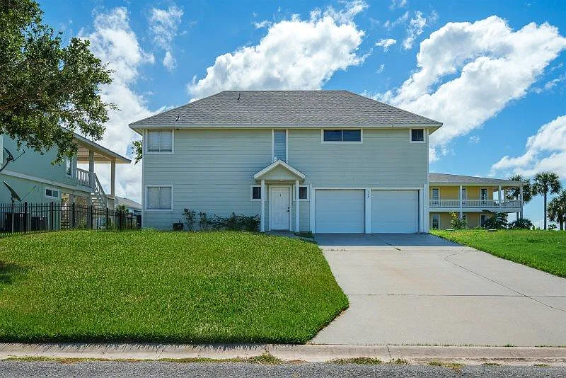 342 Lands End St