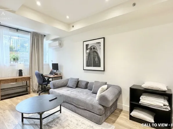 12 Batavia Ave Unit 4, Toronto, ON M6N 4A2