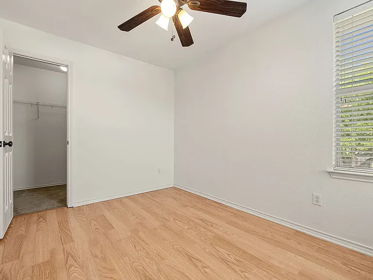 14525 Harris Ridge Blvd #B — Photo 18