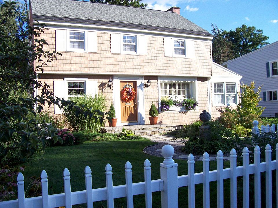 charming colonial home
