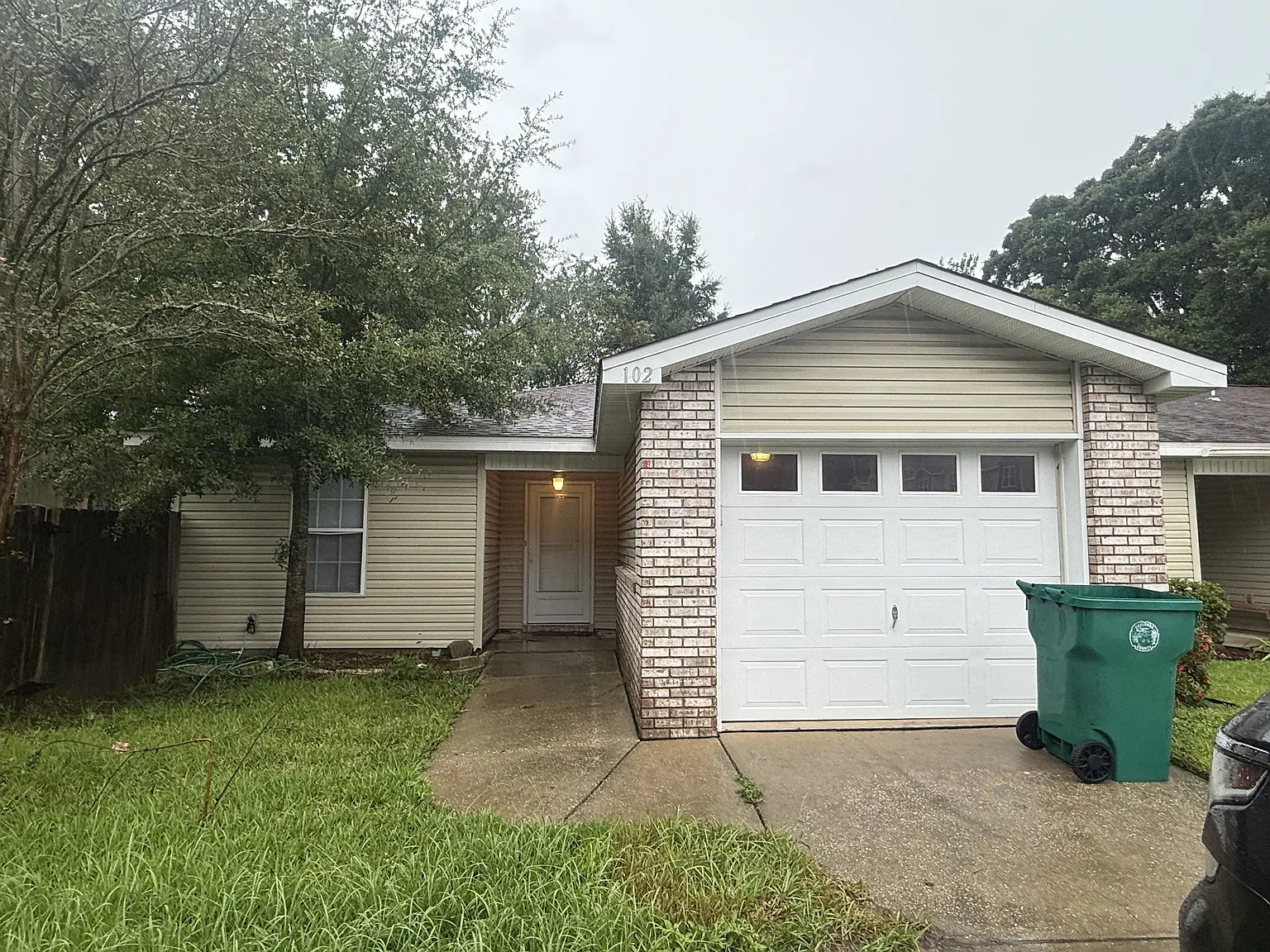 102 Bob Sikes Blvd — Photo 1