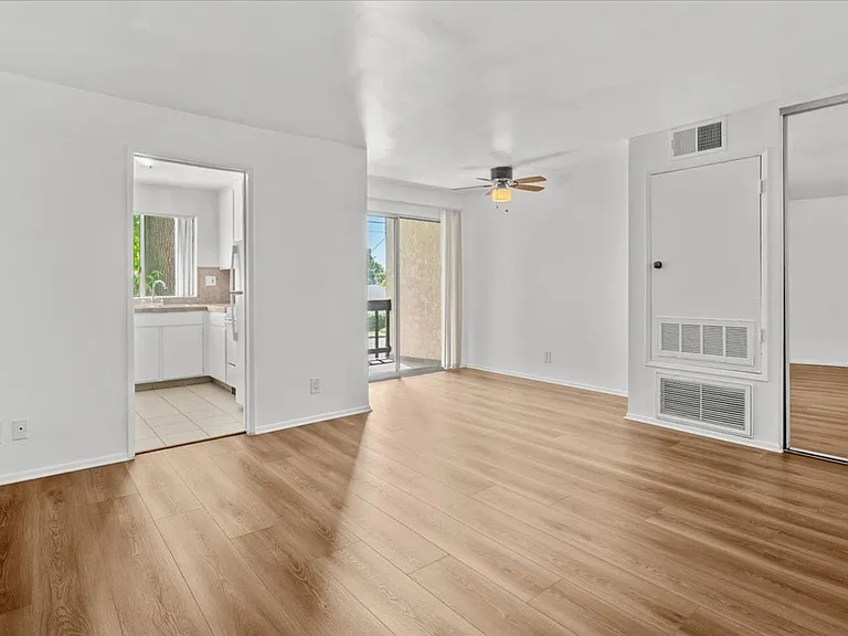 Woodman Apartments — Photo 1