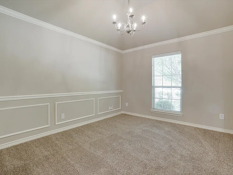1612 Balboa Ln — Photo 6