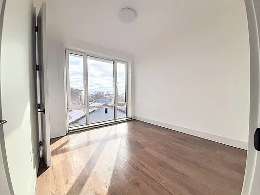 Rented by Bright Villas LLC | media 10