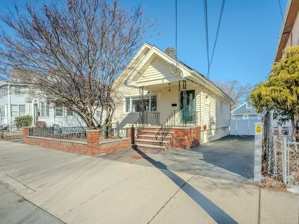 60 Englewood Ave, Everett, MA 02149